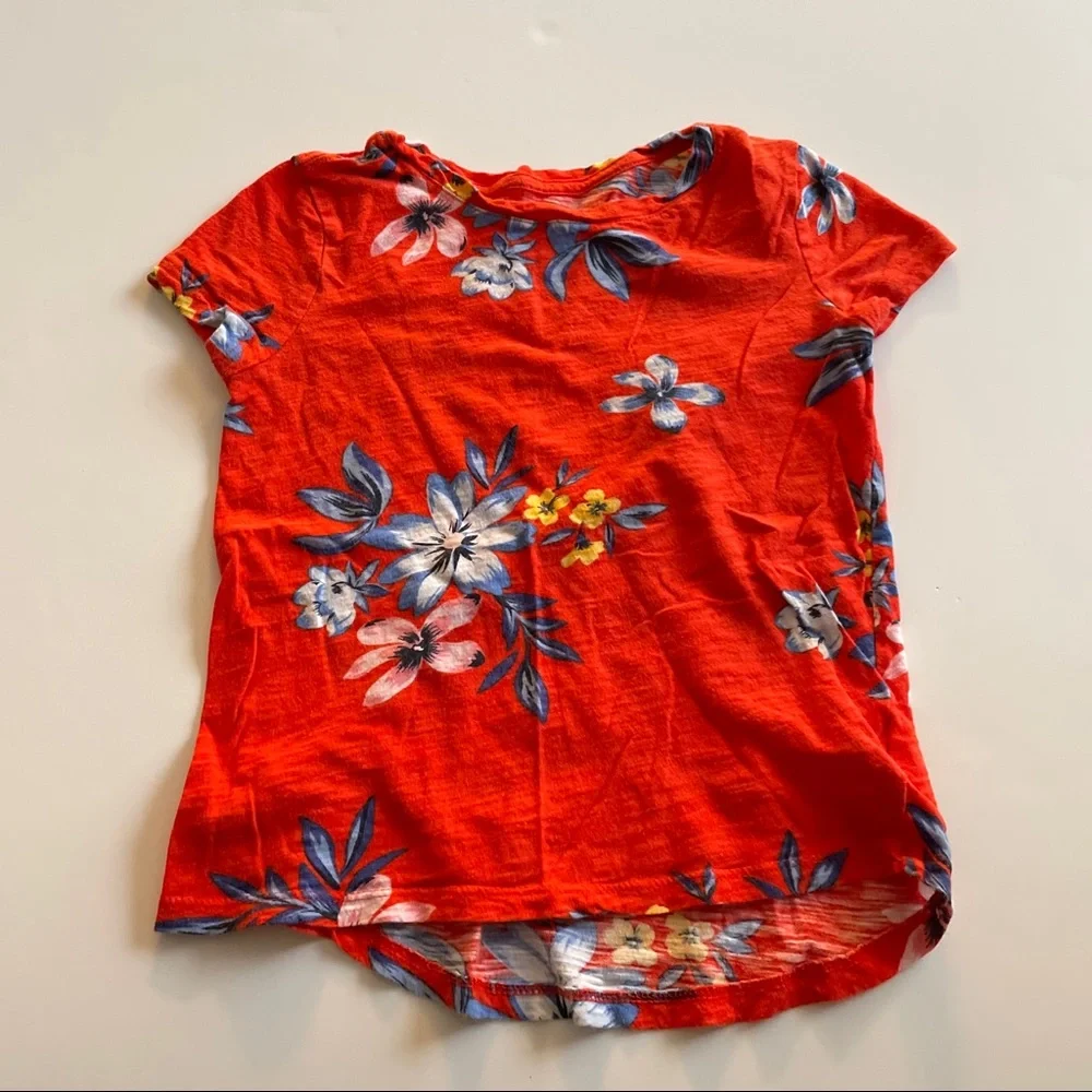 Old Navy tee